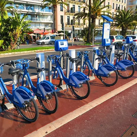 Nestor&jeeves - House Of Cards - - Very Close Sea * Nice