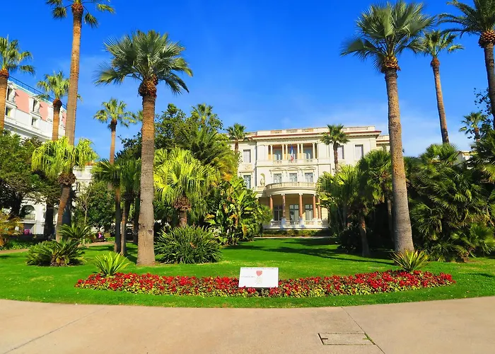 Nestor&jeeves - House Of Cards - - Very Close Sea Apartament *